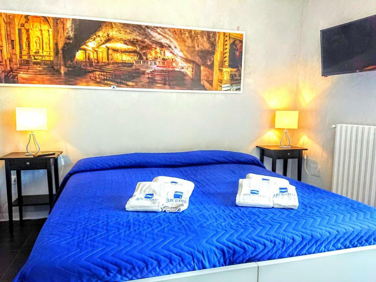 Monte SantʼAngelo Rooms Gli Arcangeli 2 - Affitti Brevi Italia المظهر الخارجي الصورة